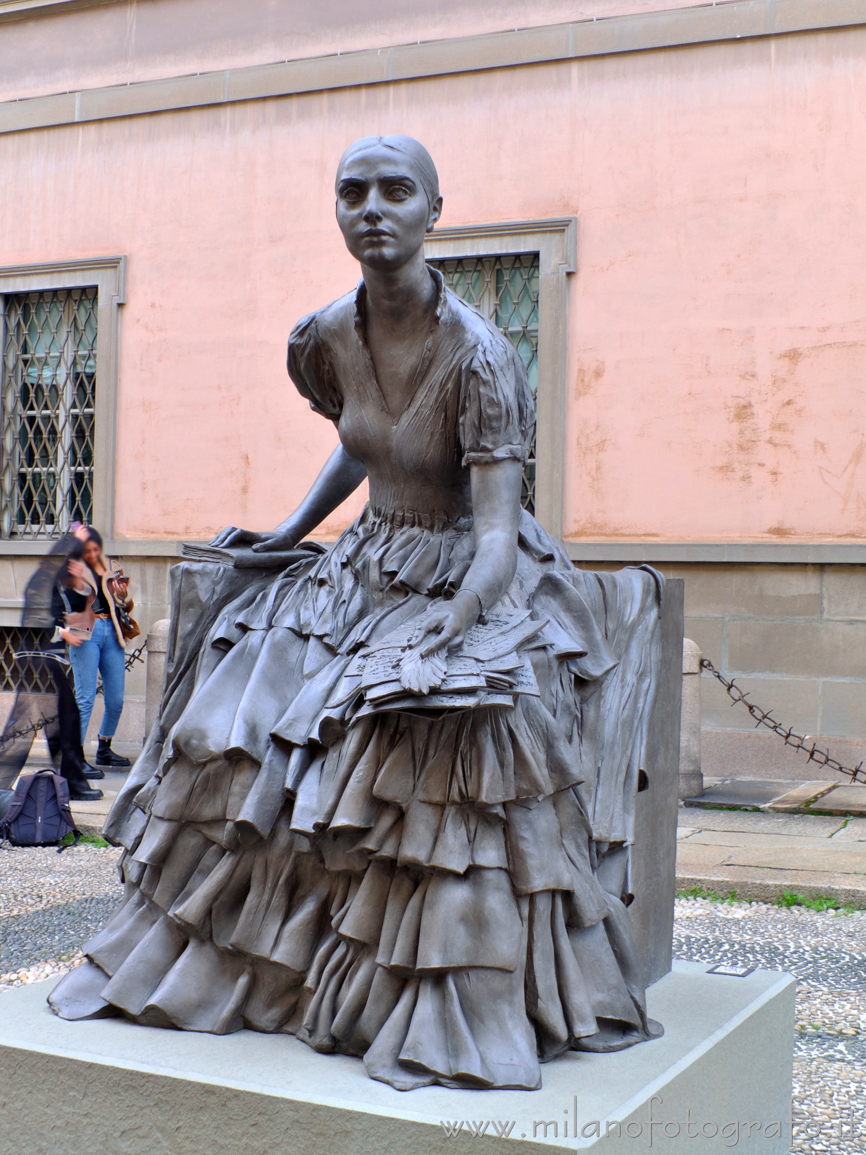 Milano - Monumento a Cristina Trivulzio di Belgiojoso - Foto a piena risoluzione